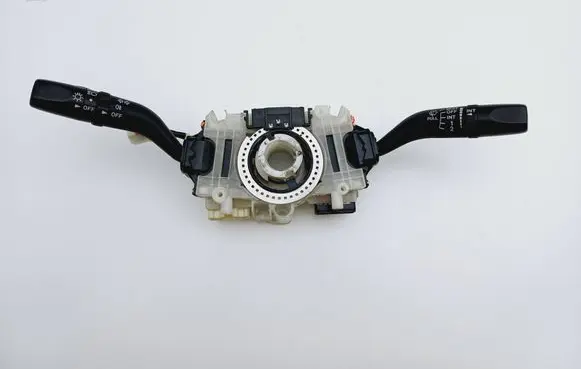Mazda 6 Wiper turn signal indicator stalk/switch 17D255