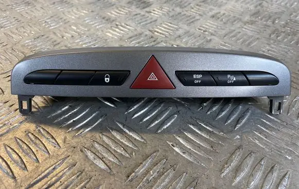 Peugeot 308 SW Hazard light switch 9659417477 03069060
