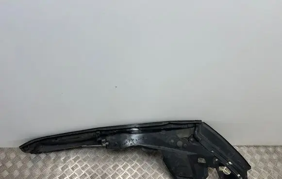 BMW X5 G05 Fender end trim 7418197