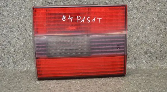 Volkswagen PASSAT B4 Rear/tail lights 3A9945259