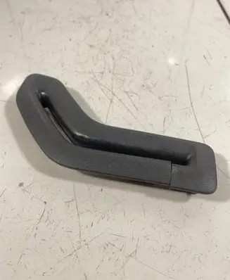 Volvo S40 Seat belt trim 31250174