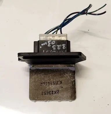 Mazda Premacy Heater blower motor/fan resistor HM636040B