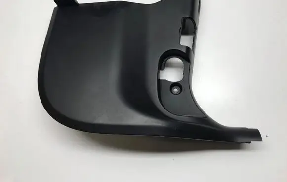 Foot area side trim