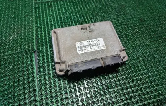 Volkswagen Golf IV Engine control unit/module 038906018BM 0281001846