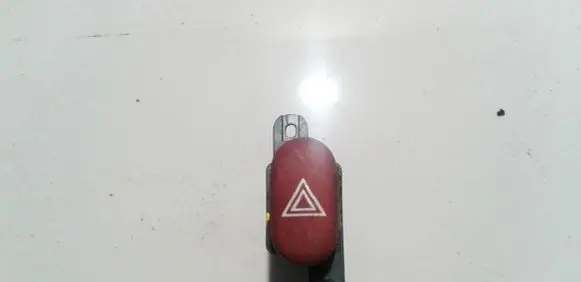 Renault Espace III Hazard light switch 822955
