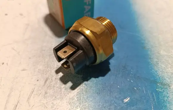 Peugeot 306 Coolant temperature sensor 7.5007