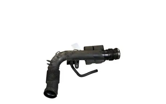 Volvo XC90 Turbo air intake inlet pipe/hose 32222072
