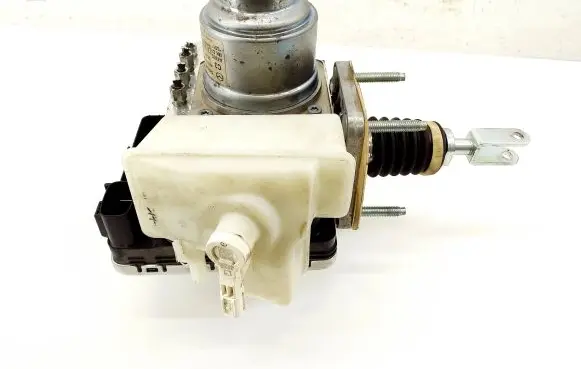 Mazda CX-30 ABS Pump D42G439A0A 06211201964