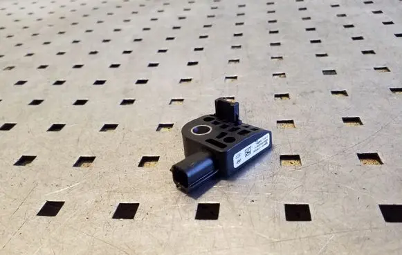 KIA Sportage Airbag deployment crash/impact sensor 959202S000 228170608