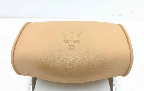 Maserati Quattroporte Front seat headrest 