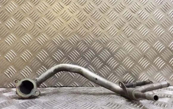 Nissan X-Trail T30 Engine coolant pipe/hose