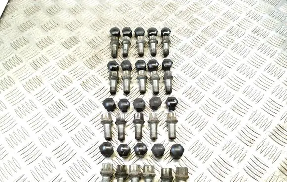 Skoda Fabia Mk2 (5J) Nuts/bolts 