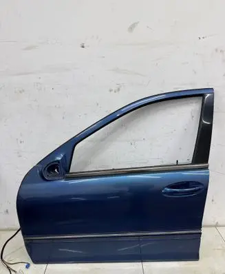 Mercedes-Benz C W203 Front door