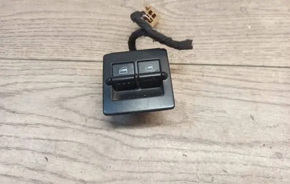Volkswagen New Beetle Electric window control switch 1C0959527