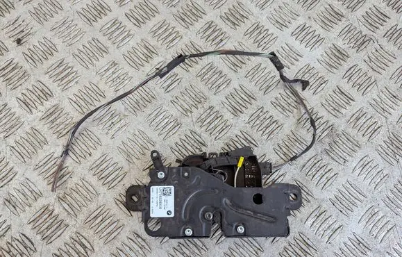 BMW 2 F44 Tailgate/trunk/boot lock/catch/latch 738328308