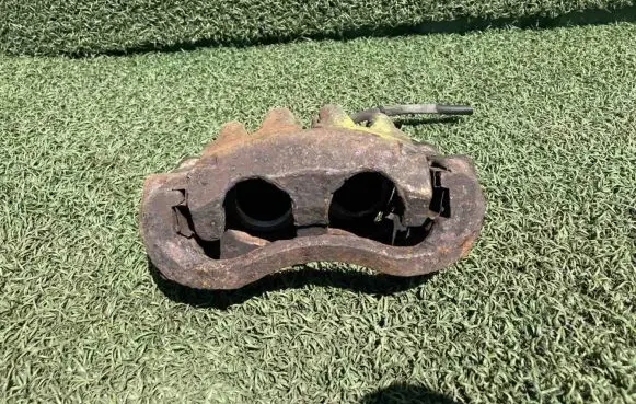 Citroen Jumper Front brake caliper 1607876380