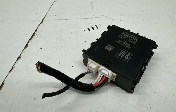 Toyota RAV 4 (XA50) Other control units/modules 8594042040