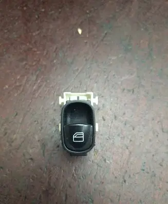 Mercedes-Benz C W203 Electric window control switch 501807 A2038200210