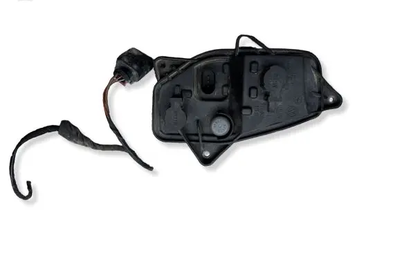 Volkswagen Touran II Tail light bulb cover holder 176405