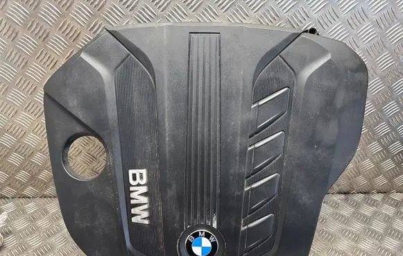 BMW X3 F25 Engine cover (trim) 7811024 15671610 5671610