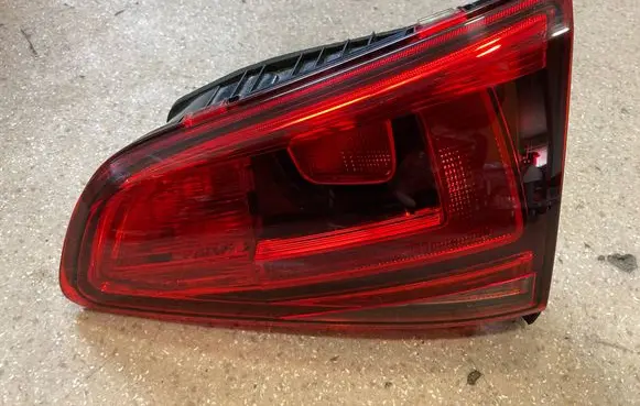 Volkswagen Golf VII Tailgate rear/tail lights 5G0945094AE