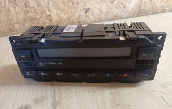 Volkswagen PASSAT B5.5 Climate control unit 3B1907044K