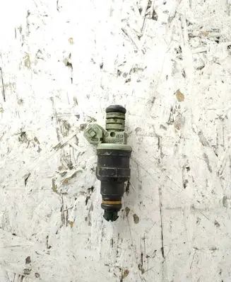 BMW 5 E39 Fuel injector 0280150415