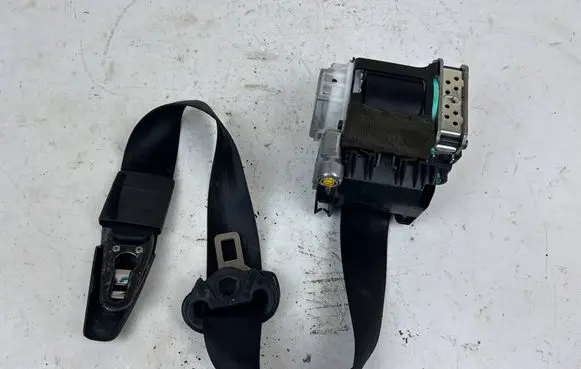 Audi A4 S4 B8 8K Front seatbelt 8K1857706H