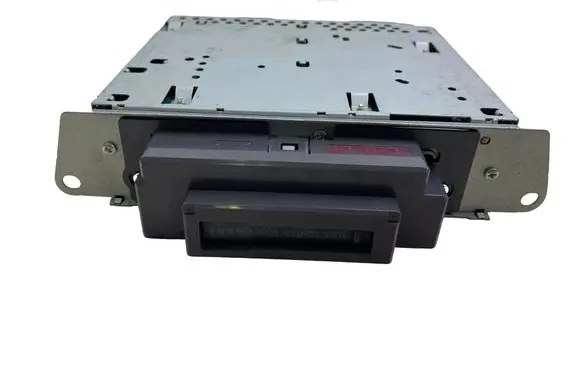 Toyota Prius (XW20) Radio/CD/DVD/GPS head unit 8612047040