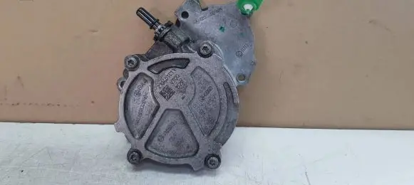 Audi A6 S6 C8 4K Vacuum pump 05L145100B