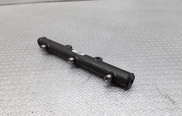 Fuel main line pipe