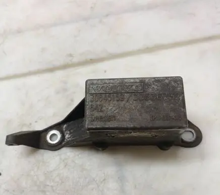 Volvo S80 Engine mount bracket 30645159 EP0433435 30636732