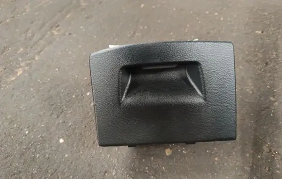 BMW X5 F15 Glove box T0509200