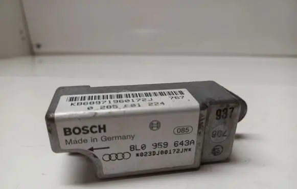 Audi A3 S3 8L Airbag control unit/module 8L0959643A 0285601224