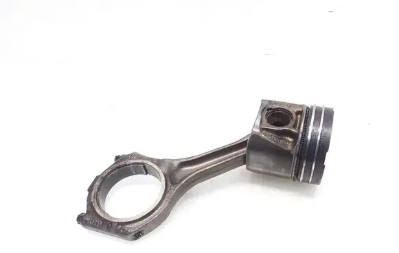 Audi A4 S4 B7 8E 8H Piston with connecting rod