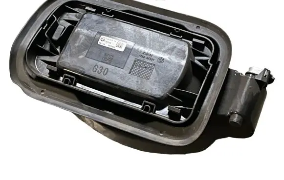 BMW M5 F90 Fuel tank cap 7387939 F26779 141246B