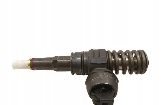 Skoda Octavia Mk2 (1Z) Fuel injector 