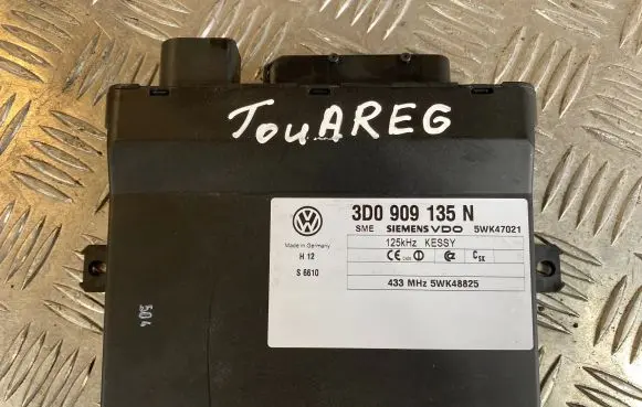 Volkswagen Touareg I Keyless (KESSY) go control unit/module 3D0909135N 5WK48825 5WK47021