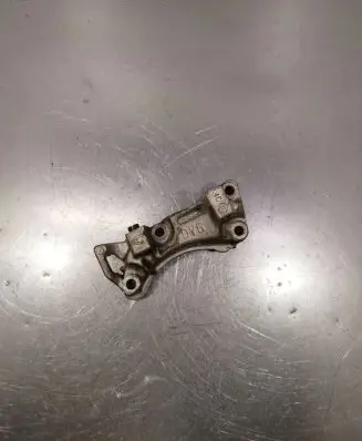 Peugeot 308 Engine mounting bracket 9688615780