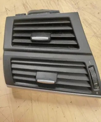 BMW X5 E70 Dashboard side air vent grill/cover trim 716180304