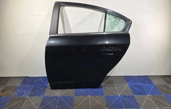 Rear door