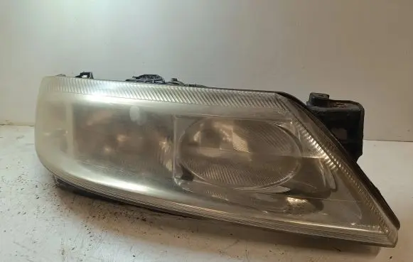 Renault Laguna II Headlight/headlamp 8900322