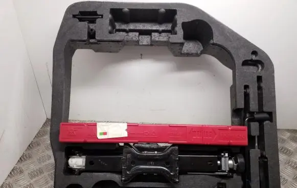 Audi A5 8T 8F Tool box 8T0012109A 8K0011031K 8N0012219