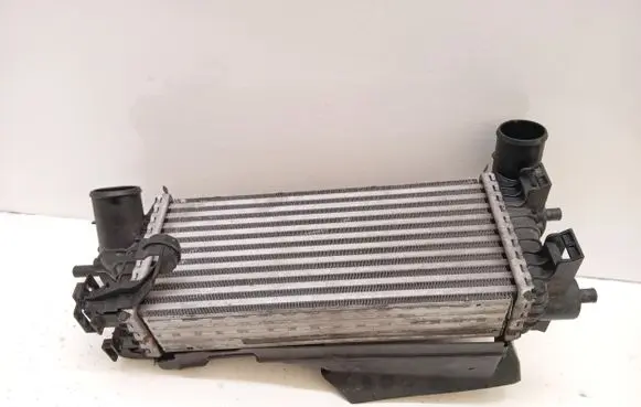 Ford Focus Intercooler radiator CV61-9L440-VD