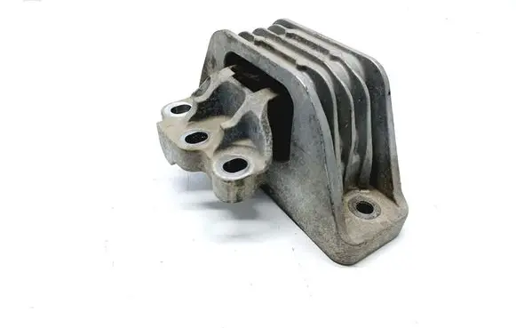 Engine mount bracket