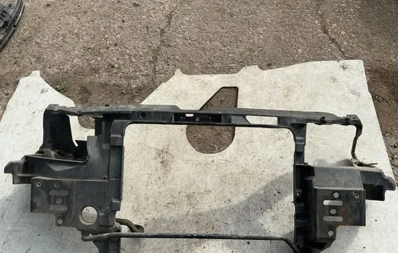 Ford Galaxy Top upper radiator support slam panel