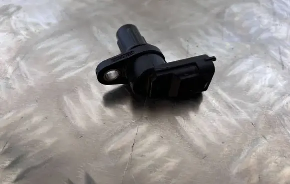 Maserati Levante Camshaft position sensor 0232103076