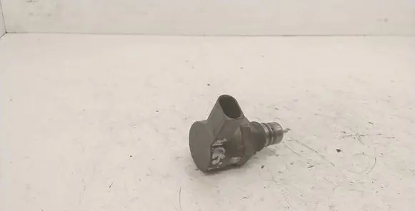 BMW 5 E60 E61 Fuel pressure regulator 0281002481 30642419 250706