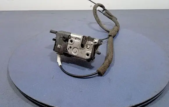 Peugeot Partner Rear door lock PSA828414