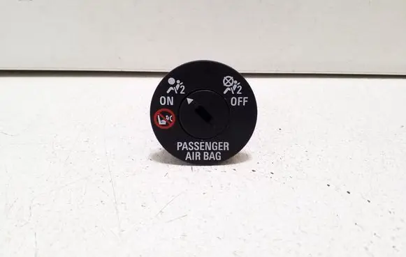 Chevrolet Captiva Passenger airbag on/off switch 13577258